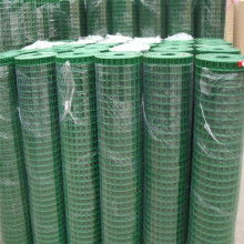  安平煜鵬金屬絲網制品廠 主營 電焊網,雞鴿兔籠,牛